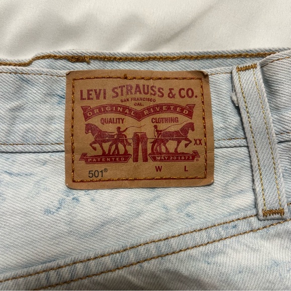 Levi’s 501 High Rise Jean Shorts size 26 - Picture 5 of 7